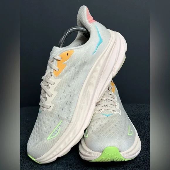 Hoka Women's Clifton 9 Lace Up Athletic Shoes Vanilla/Astral SIZE 10 D WIDE - Picture 4 of 12